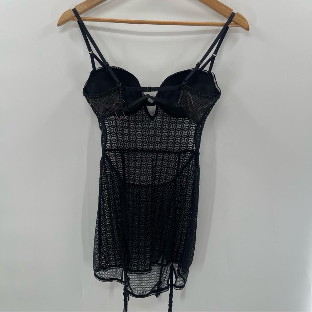 Victoria’s Secret Lace Push Up Black Over Nude Gartered Lingerie Nighty Size 34C - Picture 6 of 11